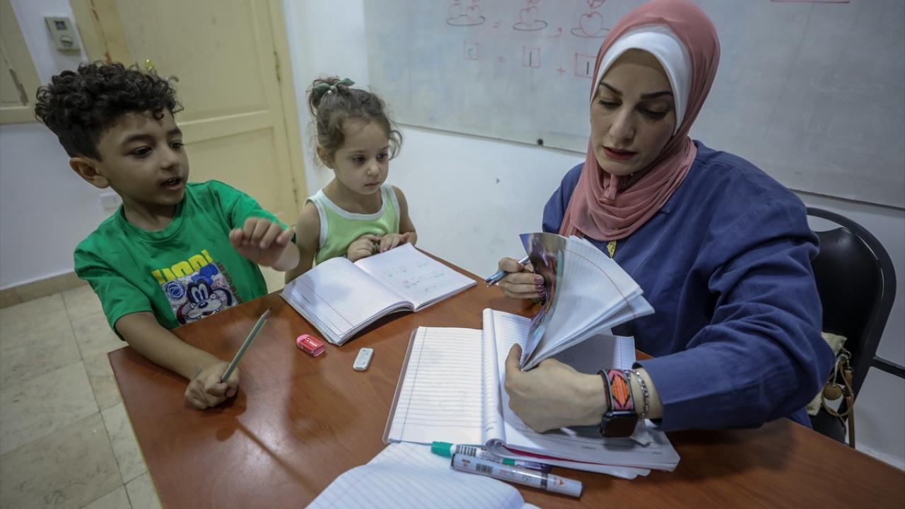 Foto - Filistinli öğretmen Gazze aşkını Mısır'a taşıdı