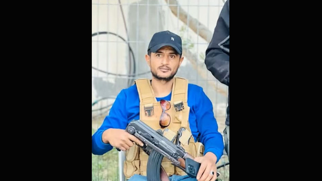 Foto - Filistinli şerefsiz üç buçuk atmaya başladı! "Beni koruyun"