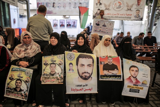 Foto - Filistinliler, zalimliğe karşı gösteri düzenledi