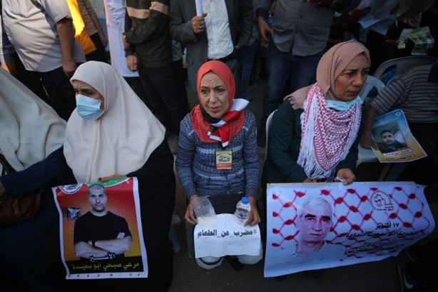 Foto - Filistinlilerden işgalci İsrail hapishanelerinde açlık grevi yapan tutuklularla dayanışma eylemi