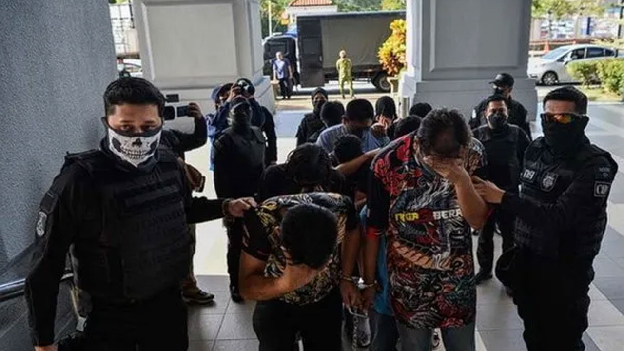 Foto - Film gibi operasyon! Mossad’ın kıskacındaki yazılımcı, İslam ülkesinde MİT’in hamlesiyle kurtarıldı