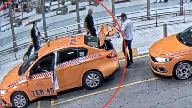 Foto - Film sahnesi değil gerçek! İngiliz kadına bulaşan emlakçı hayatının şokunu yaşadı