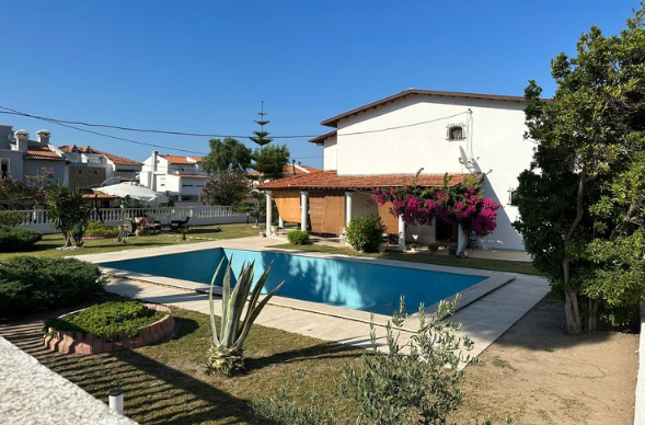 Foto - Filmlere taş çıkartan babalık hikayesi! 71 yıl sonra gelen itirafla dev mirasa ortak oldu