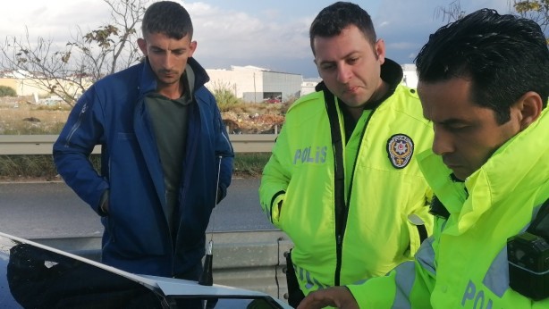 Foto - Filmli camla yakalanan sürücüden film gibi savunma