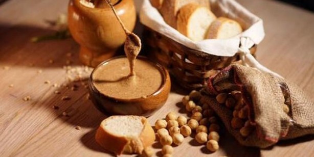 Foto - Fındık ezmesinin faydaları, zararları nelerdir? Fındık ezmesi evde nasıl yapılır?