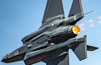 Foto - Finlandiya Savunma Kuvvetleri ikna etti! Finlandiyalılar ve Patria arasında F-35 sözleşmesi: CEO’su imza attı!