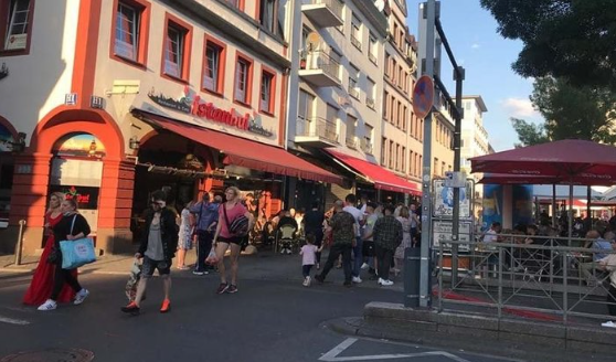 Firari Fetö’cü Zekeriya Öz’ü evire çevire dövdü