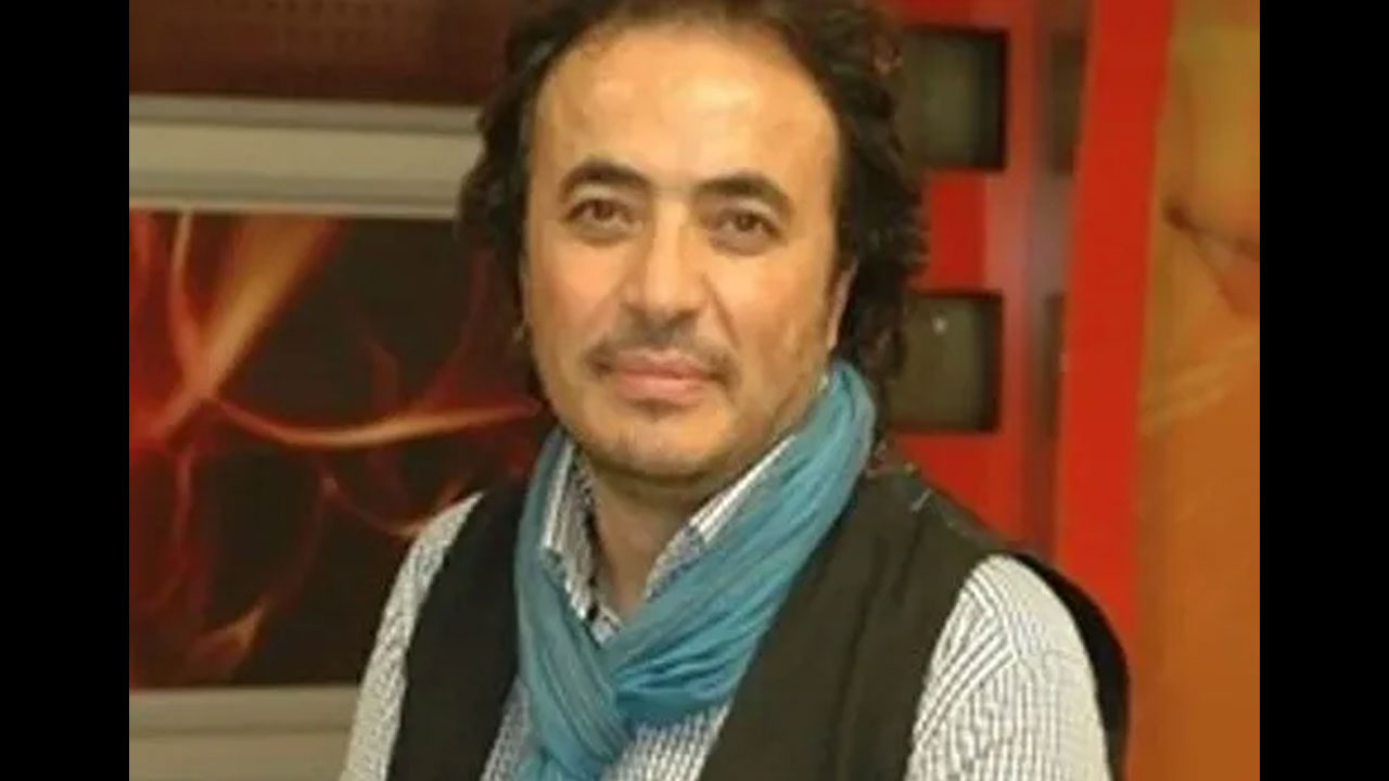 Foto - Firari FETÖ'cüden şeytanın aklına gelmeyecek dolandırıcılık! On binlerce insan bunu matah biri sanarak para akıtıyor