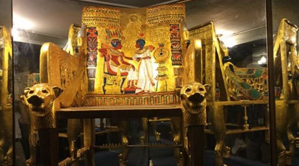 Foto - Firavun Tutankamon’un Altın Tahtı'nda dikkat çeken detay