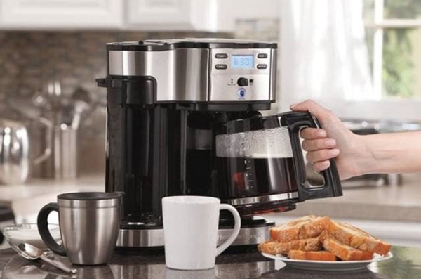 Foto - Fırın tepsisini temizlemek için...