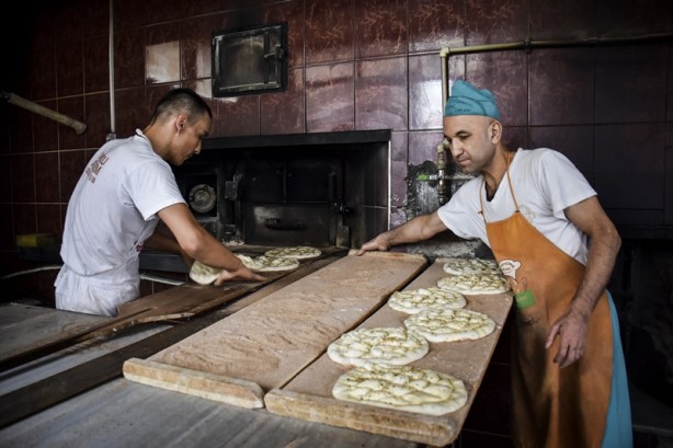 Foto - Fırıncılar kolları sıvadı