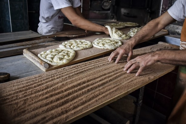 Foto - Fırıncılar kolları sıvadı