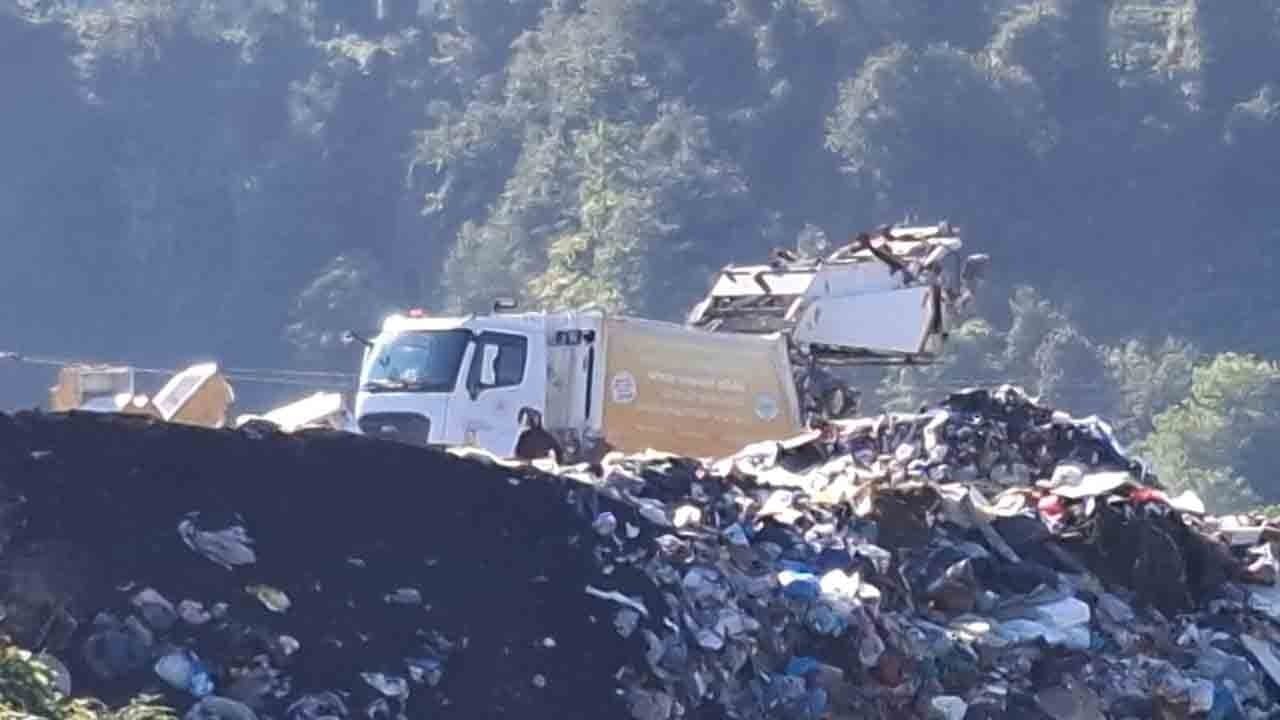 Foto - Fırtına Deresi'ne vahşi depolama: Ardeşen Belediyesi'ne 2,3 milyon lira ceza