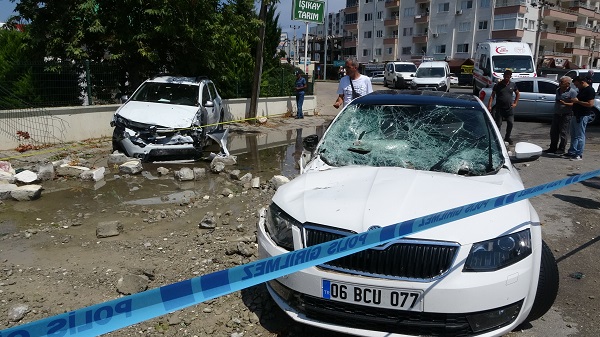 Foto - Fırtına minareyi devirdi: 2 yaralı