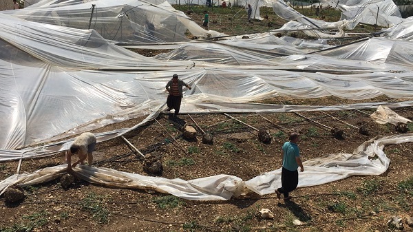 Foto - Fırtına minareyi devirdi: 2 yaralı