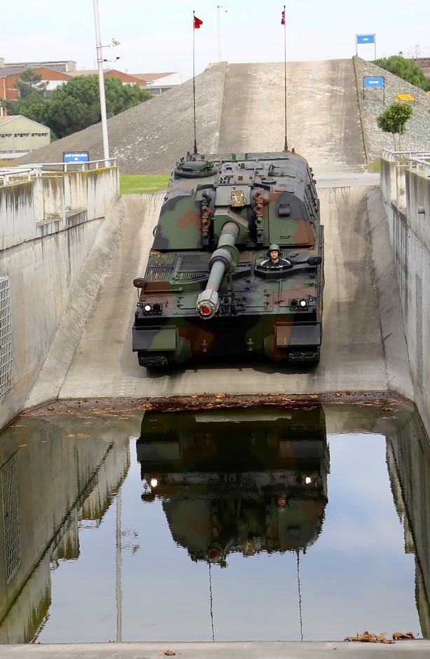 Foto - "Fırtına obüsleri" dosta güven düşmana korku veriyor