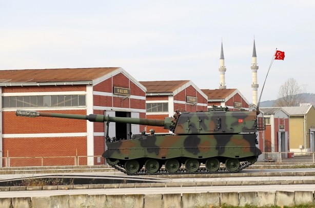 Foto - "Fırtına obüsleri" dosta güven düşmana korku veriyor