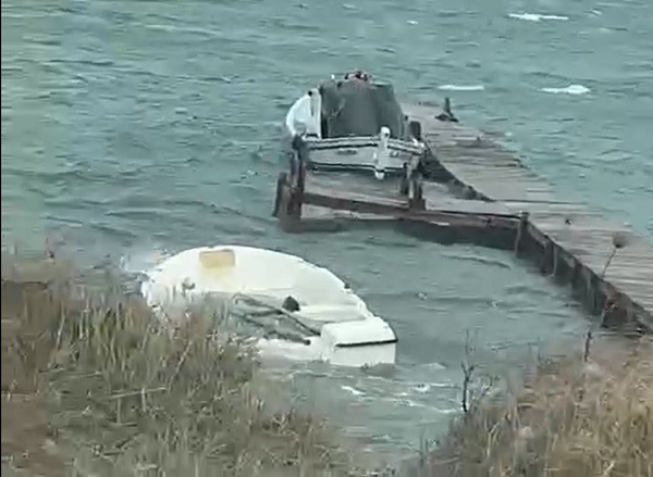 Foto - Fırtına tekneleri batırdı!