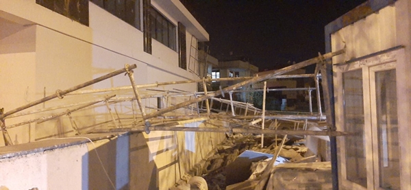 Foto - Fırtına yıktı geçti