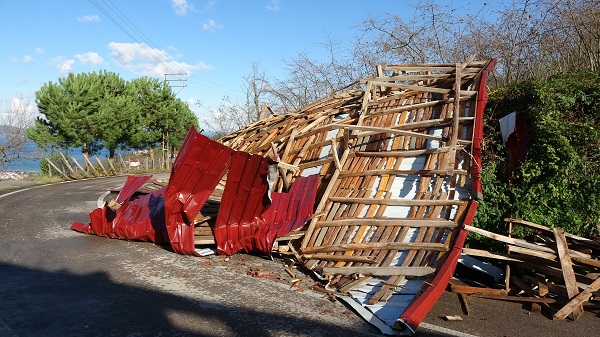 Foto - Fırtınayı deprem zannettiler! 