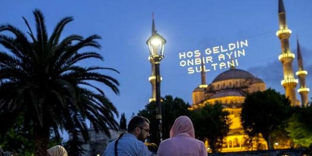 Foto - Fitre kime verilir kime verilmez? Fitre anneye babaya verilir mi? Fitre kardeşlere verilebilir mi?