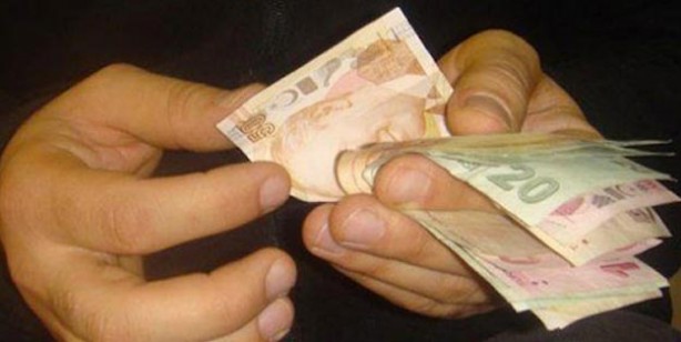 Foto - Fitre verirken kimin fitresi olduğunu söylemek gerekir mi?