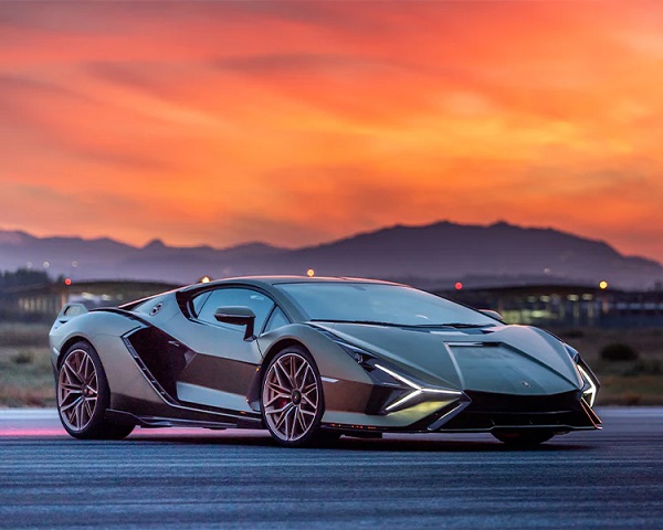 Foto - Fiyatı dudak uçuklattı! İşte dünyanın en pahalı otomobilleri