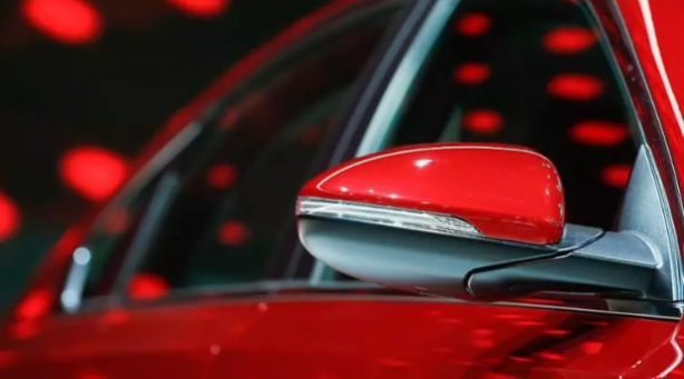 Foto - Fiyatı gören bayilere koşuyor! Fiat Egea'dan bile daha ucuz