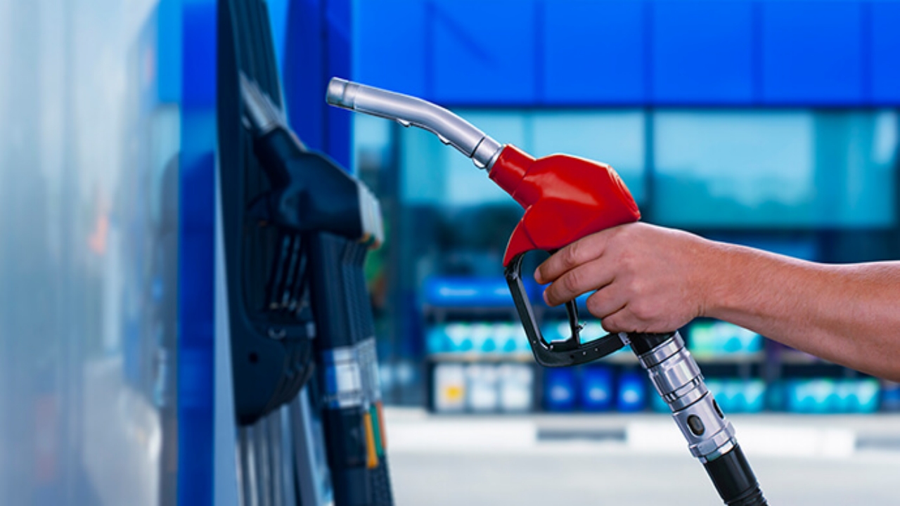 Fiyatı tarihi seviyeyi gördü! Sürücüler dikkat, pompa alev alacak