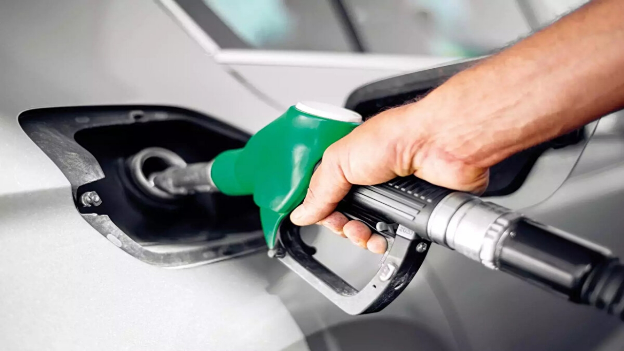 Foto - Fiyatlar el yakacak! Akaryakıta gece yarısı zammı geliyor! Bu fiyata hazır olun