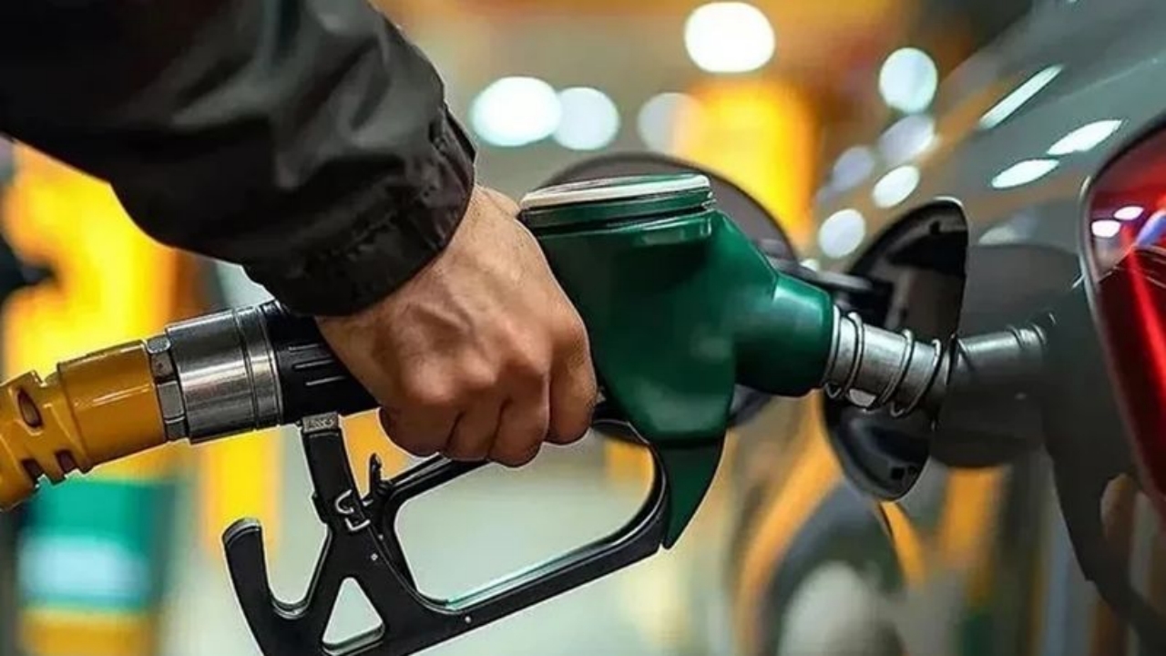 Foto - Fiyatlar el yakacak! Akaryakıta gece yarısı zammı geliyor! Bu fiyata hazır olun