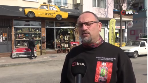 Foto - Fiyatlara ve yapılan zamlara kızdı! Efsane otomobilini ortadan ikiye kesip yapma kararı aldı