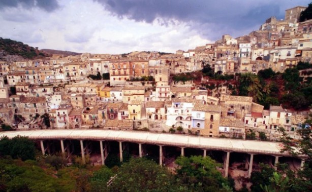 Foto - Fiyatları duyanlar kulaklarına inanamıyor: Burada evler 3 Euro!