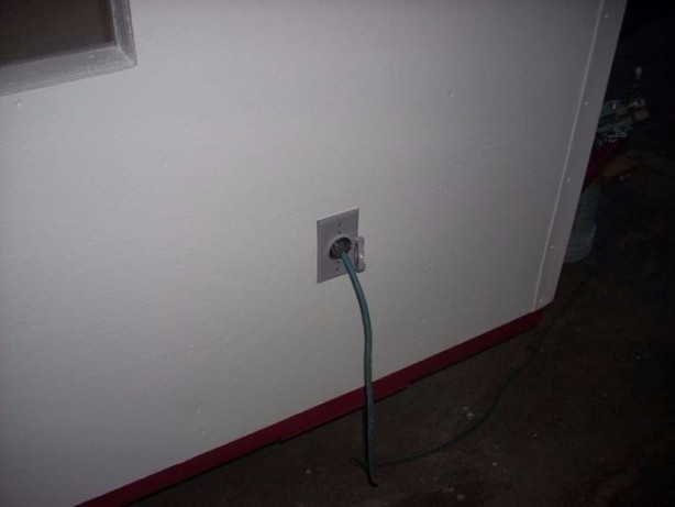 Foto - Fiyatları yüksek bulunca kendi karavanını yaptı!