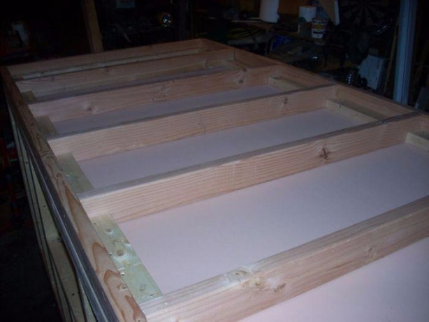 Foto - Fiyatları yüksek bulunca kendi karavanını yaptı!