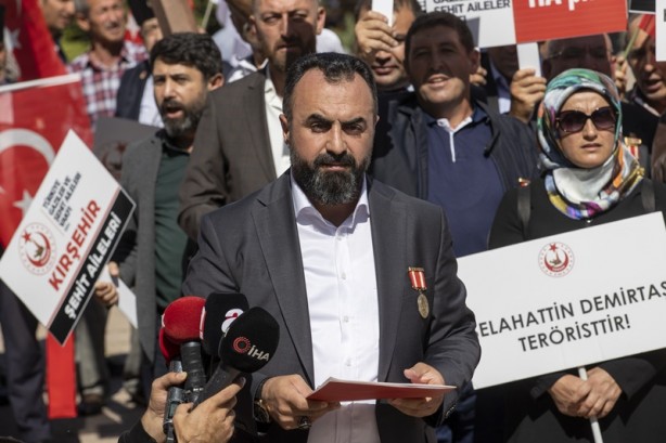 Foto - Flaş çağrı: HDP'li vekilleri idam edin
