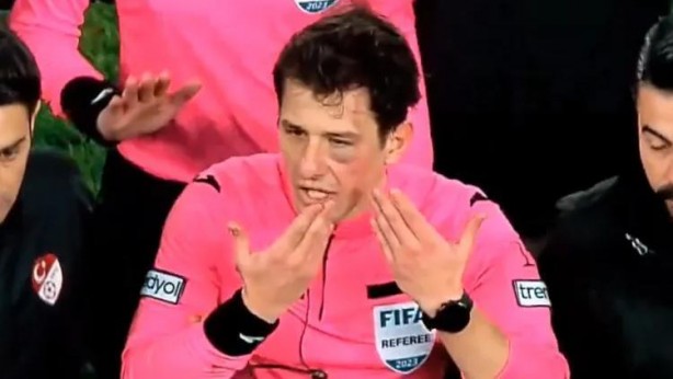 Foto - Flaş flaş flaş! Süper Lig hakemlerinden şok karar! Tamamı istifa etti