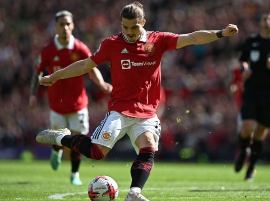 Flaş gelişme: Galatasaray yılın bombasını resmen patlattı! Koptu geliyor... Duyan şaştı kaldı