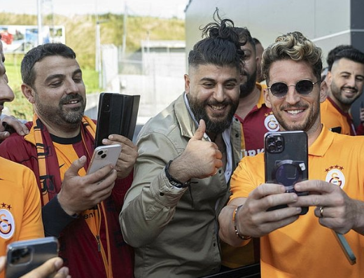 Foto - Flaş karar! Az önce tüm Türkiye’ye duyuruldu: Galatasaray'da kimsenin beklemediği ayrılık! Geri dönüyor...