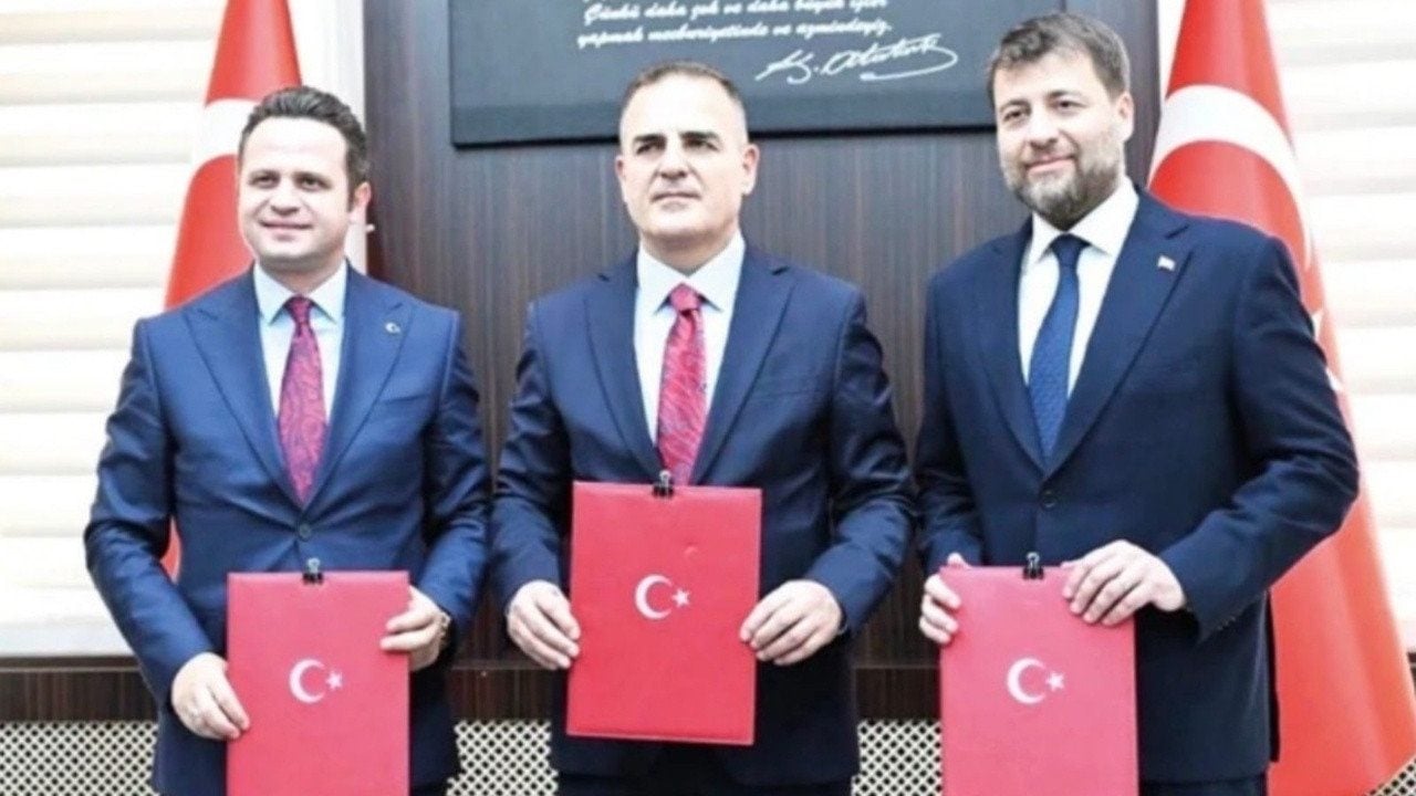 Foto - Fon vurgununda o valinin adı geçti, yer yerinden oynadı! Şamil Tayyar’dan o isme zehir zemberek çağrı: "Görevi bırakın"
