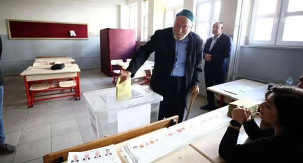 Foto - Fondaşlar nasıl da belli oluyor! İşte seçimi en iyi tahmin edenler ve rezil olanlar