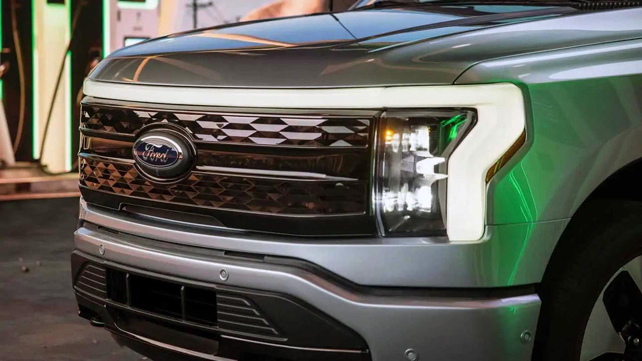 Ford yeni bir şey deniyor! Maliyeti uygun elektrikli pickup peşindeler
