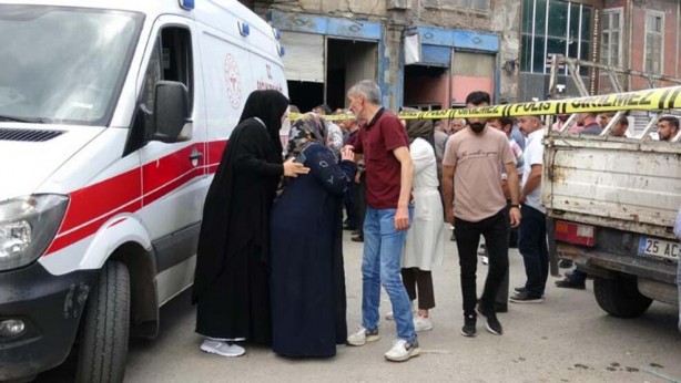 Foto - Forkliftten devrilen paletlerin altında kalan liseli Ahmet, toprağa verildi