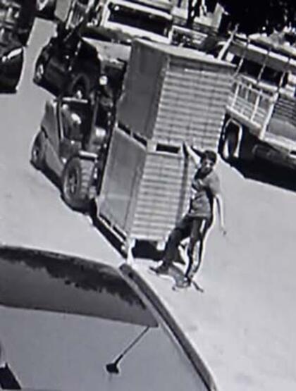 Forkliftten devrilen paletlerin altında kalan liseli Ahmet, toprağa verildi