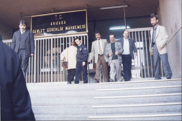 Foto - Fotoğraf ve hatıralarıyla Hasan Karakaya