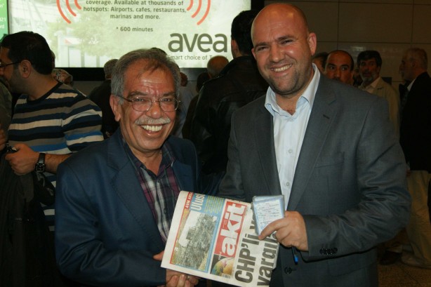 Foto - Fotoğraf ve hatıralarıyla Hasan Karakaya