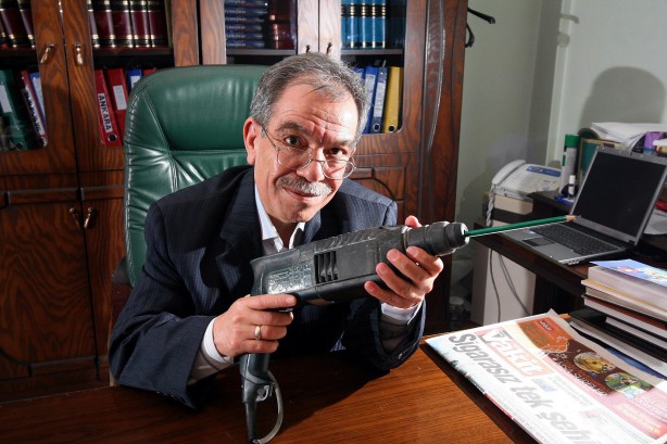 Foto - Fotoğraf ve hatıralarıyla Hasan Karakaya