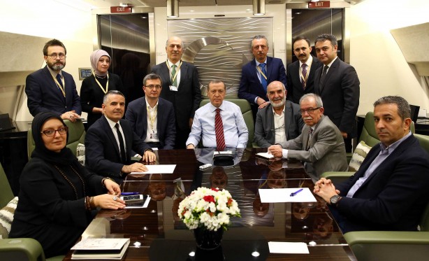 Foto - Fotoğraf ve hatıralarıyla Hasan Karakaya