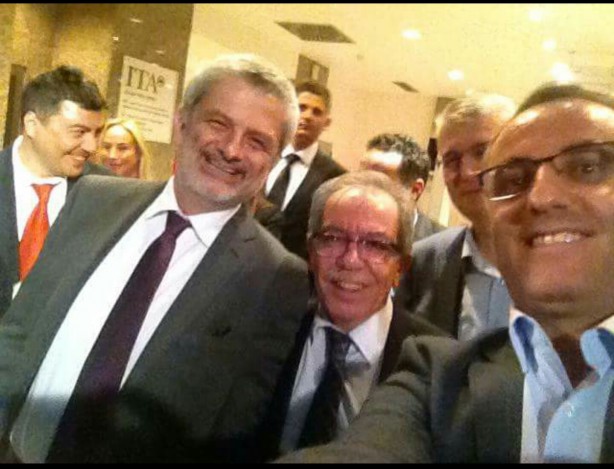 Foto - Fotoğraf ve hatıralarıyla Hasan Karakaya