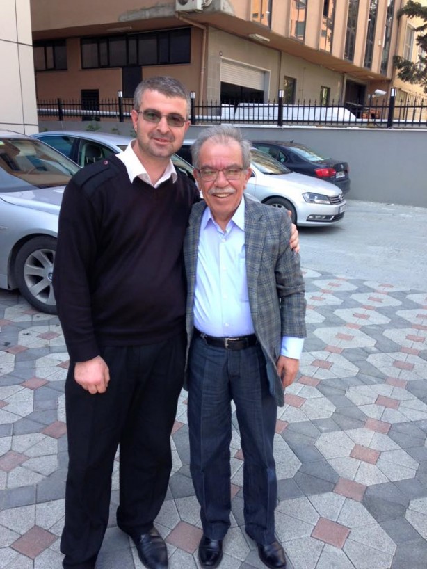 Foto - Fotoğraf ve hatıralarıyla Hasan Karakaya